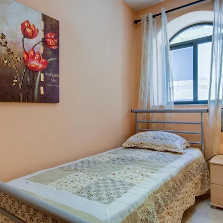 Apartment Kurunell Close To The Sea